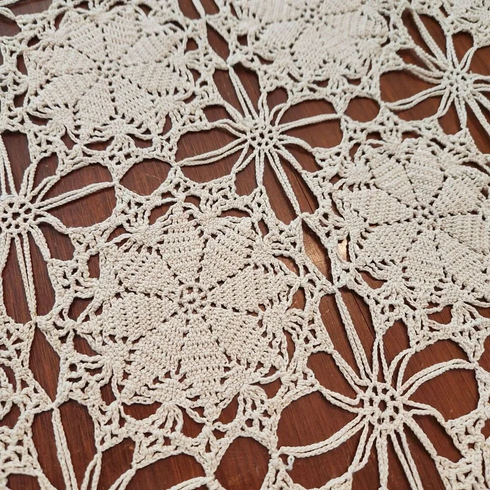 Crochet‎ Tablecloth 48in x 70in Rectangle Beige Star Rounds Vintage Overlay